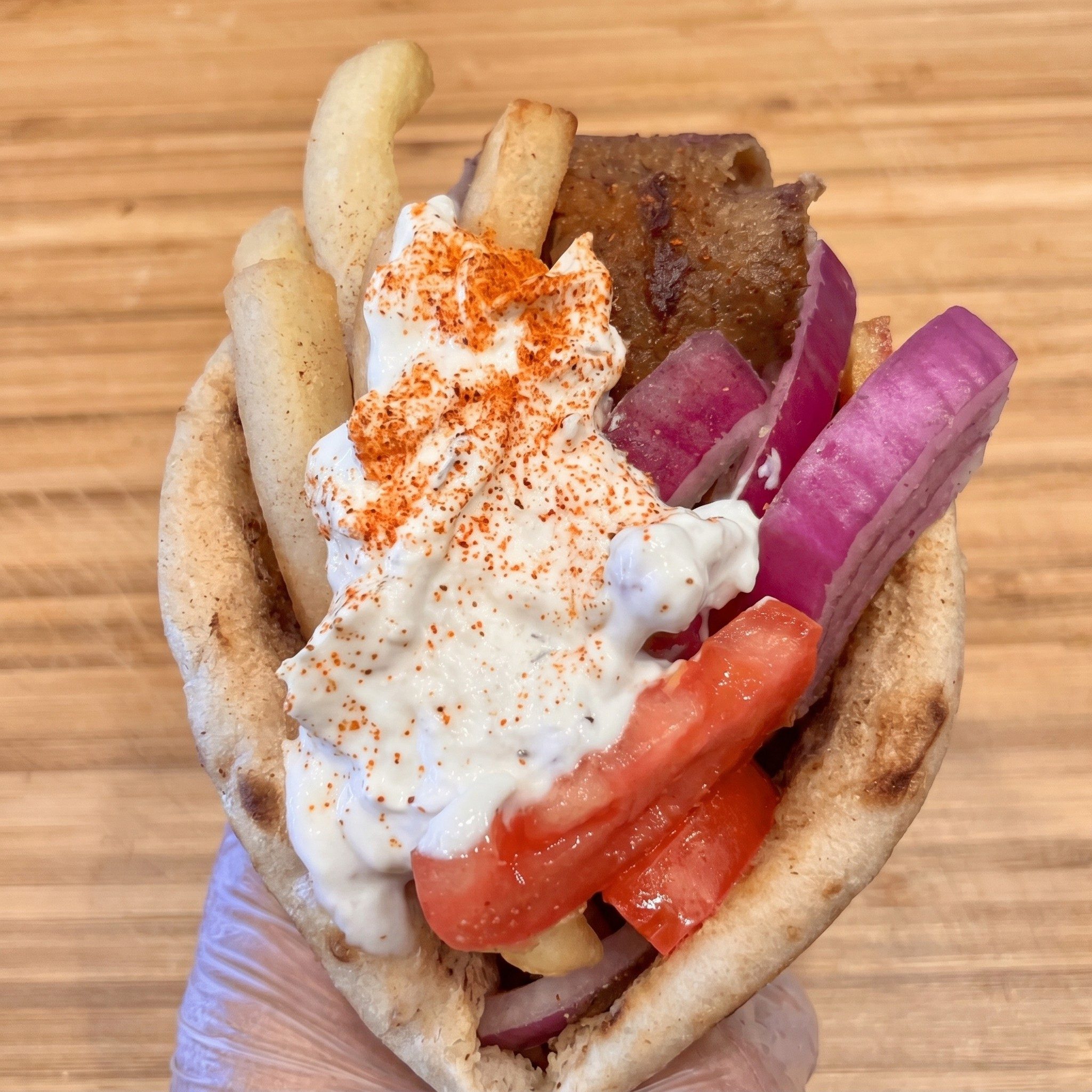 Lunch Street Pita + 1 side.